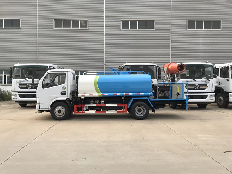 藍(lán)牌灑水車(chē)-東風(fēng)上藍(lán)牌灑水車(chē)-廠家-價(jià)格-湖北程力 藍(lán)牌灑水車(chē)-東風(fēng)上藍(lán)牌灑水車(chē)-廠家-價(jià)格-湖北程力