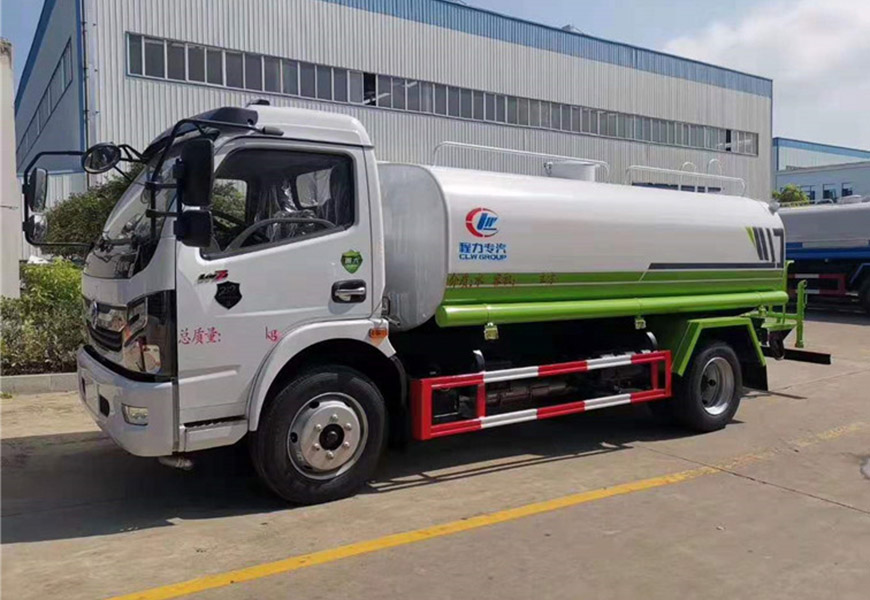 國(guó)六東風(fēng)大多利卡8方灑水車