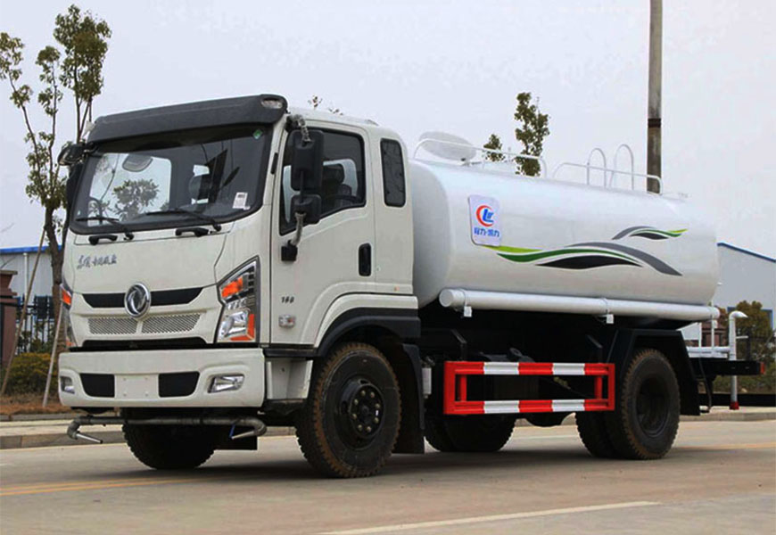 東風(fēng)專底12噸D1灑水車