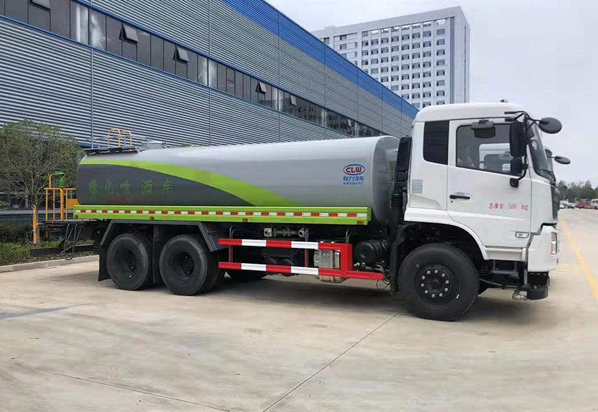 東風(fēng)天錦后雙橋灑水車